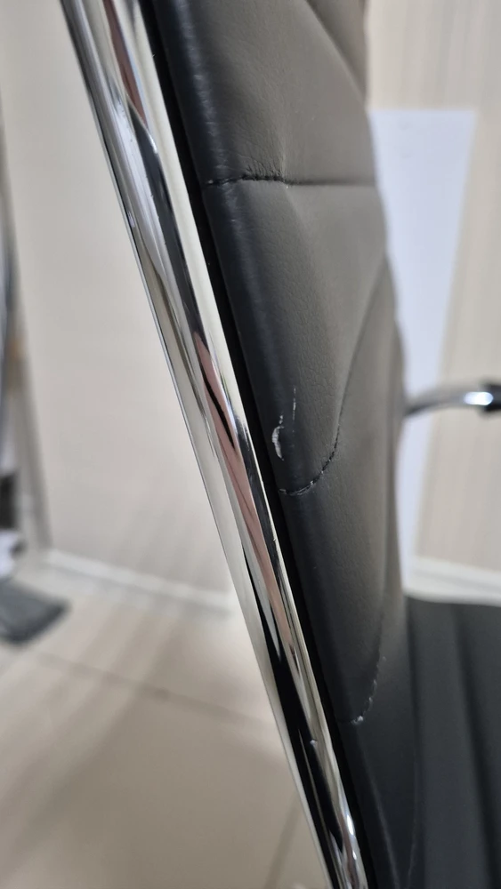 Компьютерное кресло Reus pu white / chrome фото покупателя 28