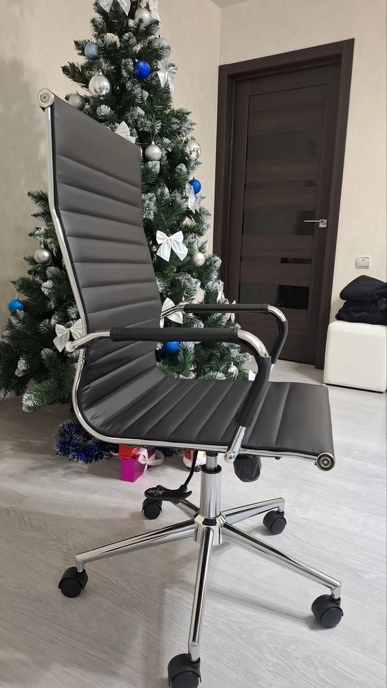 Компьютерное кресло Reus pu white / chrome фото покупателя 34