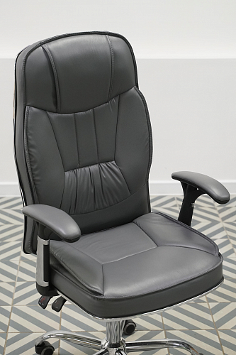 Компьютерное кресло Vestra light gray / black из шоурума 3
