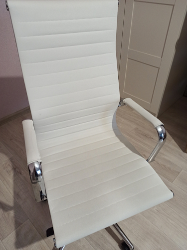 Компьютерное кресло Reus pu white / chrome фото покупателя 40