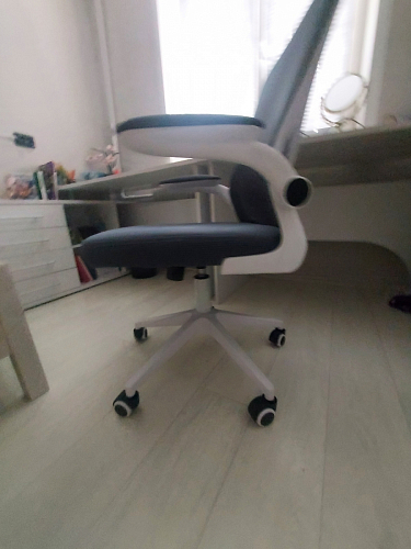 Компьютерное кресло Konfi blue / white фото покупателя 46