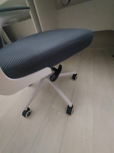 Компьютерное кресло Konfi blue / white фото покупателя 49