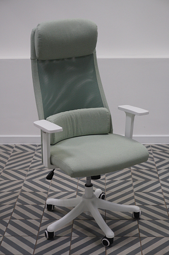 Компьютерное кресло Salta light green / white из шоурума 2