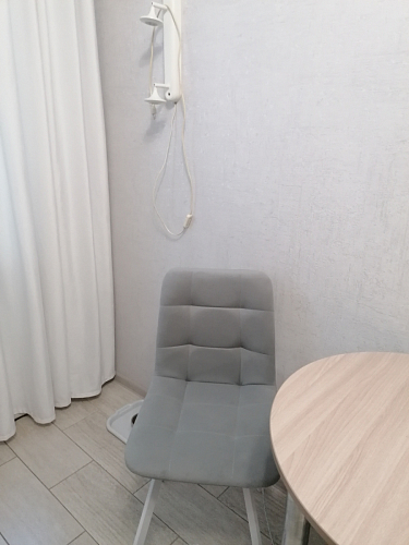 Стул на металлокаркасе Чилли К светло-серый велюр / черный каркас фото покупателя 303
