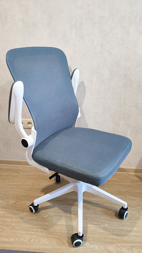 Компьютерное кресло Konfi blue / white фото покупателя 86