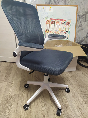 Компьютерное кресло Konfi blue / white фото покупателя 314