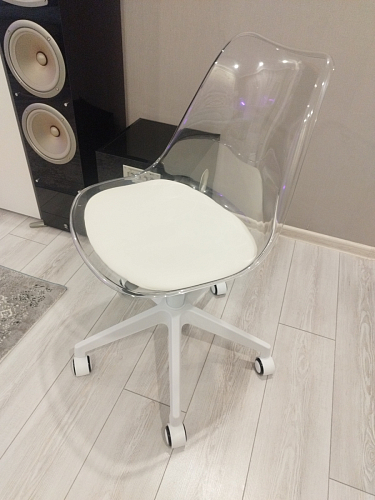 Компьютерное кресло Kolin с подушкой clear / white фото покупателя 269