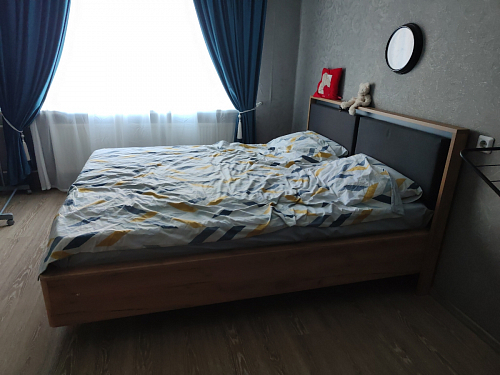 Полутораспальная кровать Клауд 140х200 парящая дуб крафт золотой / антрацит фото покупателя 316