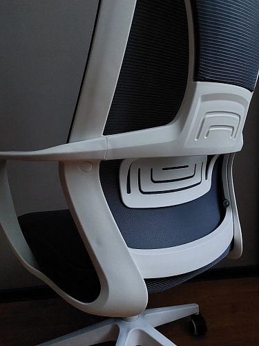Компьютерное кресло Golem dark gray / white фото покупателя 22